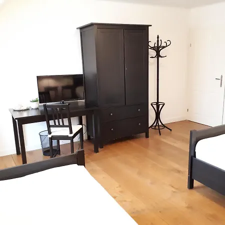 Fogadó Wildenauer's *