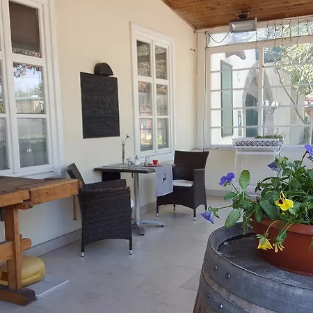 Fogadó Wildenauer's *